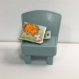 fisher price loving family blue chair and double sided pillow snowman or spring